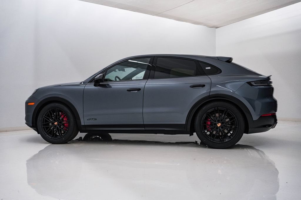 New 2026 Porsche Cayenne GTS AWD/4WD image 2