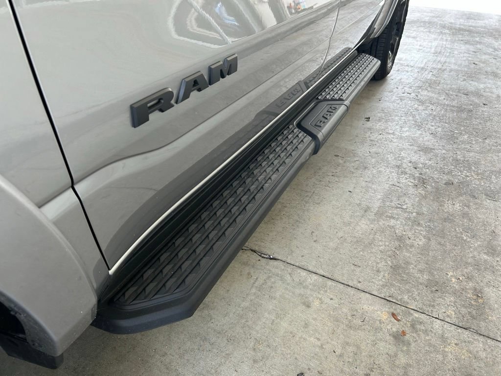 Used 2025 RAM 1500 Big Horn AWD/4WD image 16