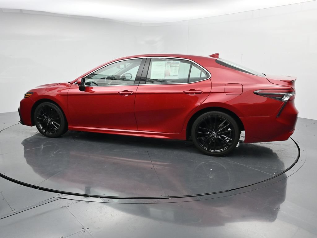Used 2023 Toyota Camry XSE FWD image 5