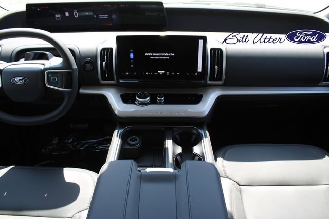 New 2026 Ford Expedition Active image 12