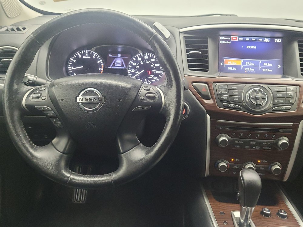Used 2019 Nissan Pathfinder Platinum FWD image 22