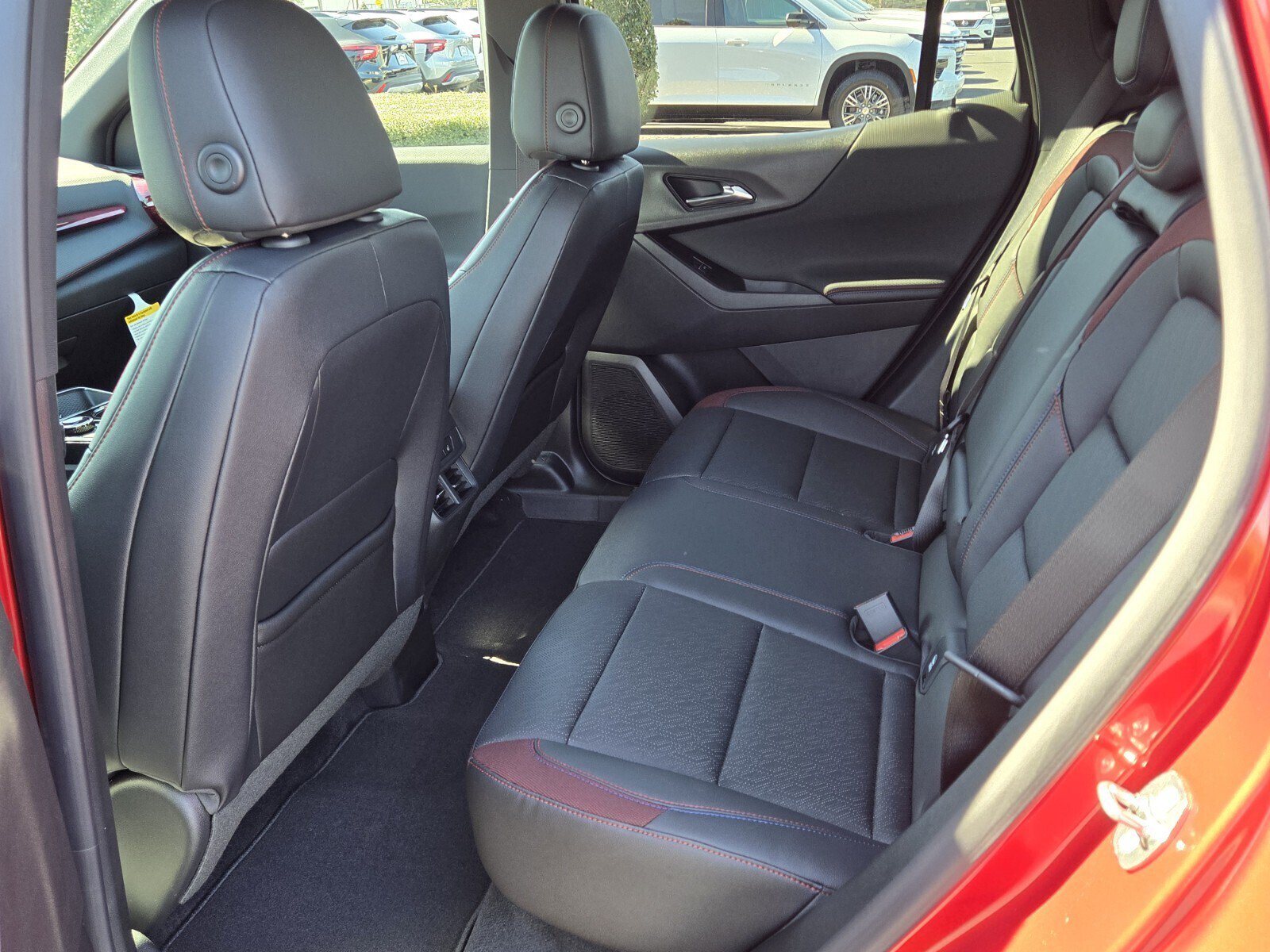 New 2026 Chevrolet Equinox RS w/ Convenience Package III FWD image 6