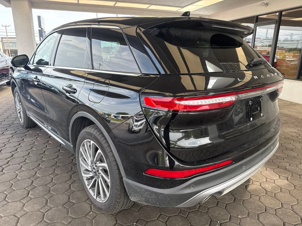Certified 2025 Lincoln Corsair Reserve AWD/4WD image 7