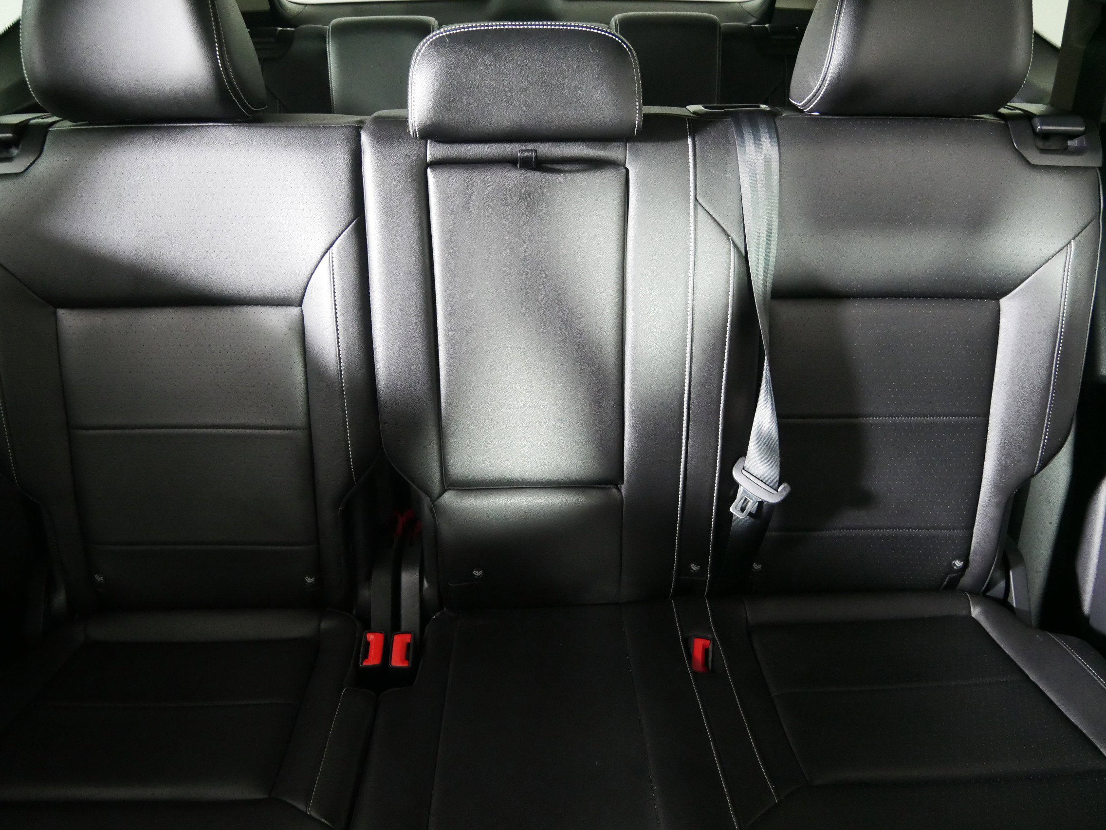 Certified 2023 Volkswagen Atlas SE w/ Panoramic Sunroof Package image 13