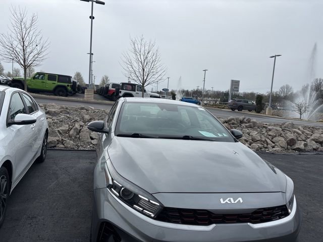 Used 2022 Kia Forte GT-Line w/ GT-Line Technology Package image 2