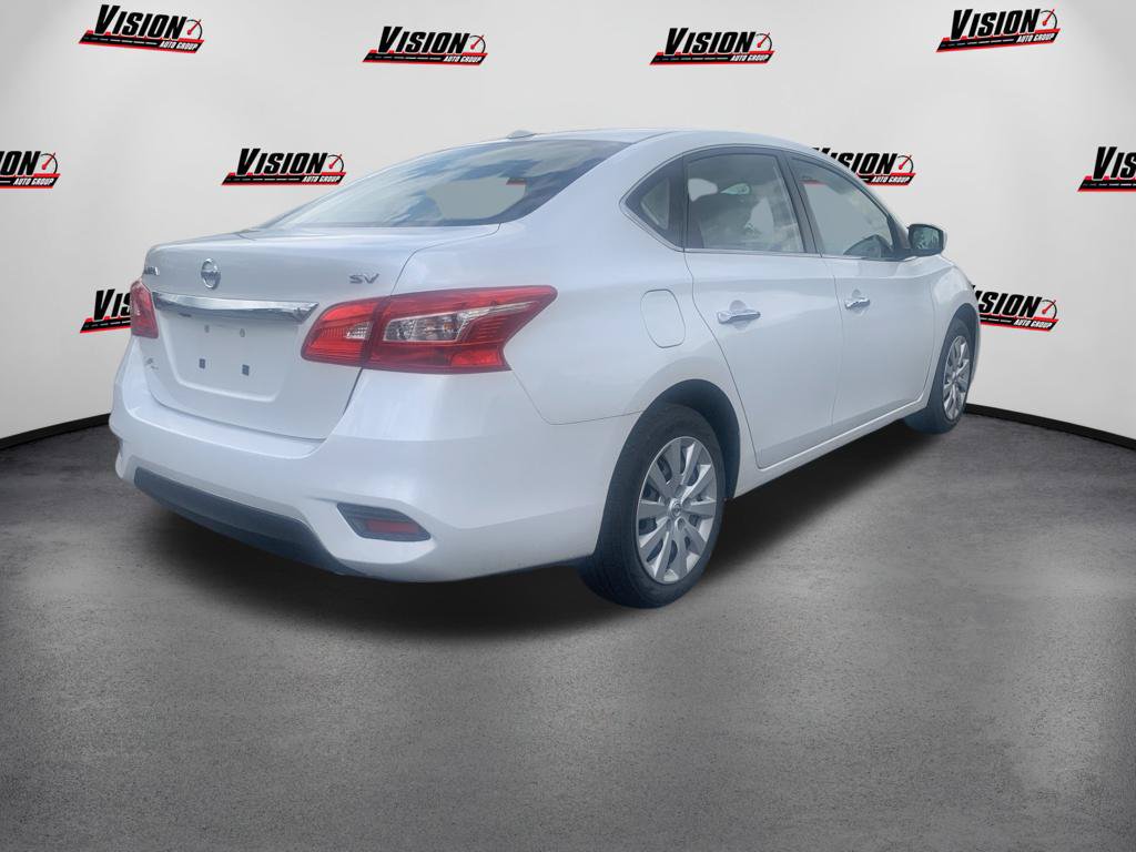 Used 2017 Nissan Sentra SV w/ Driver's Assist Package FWD image 4