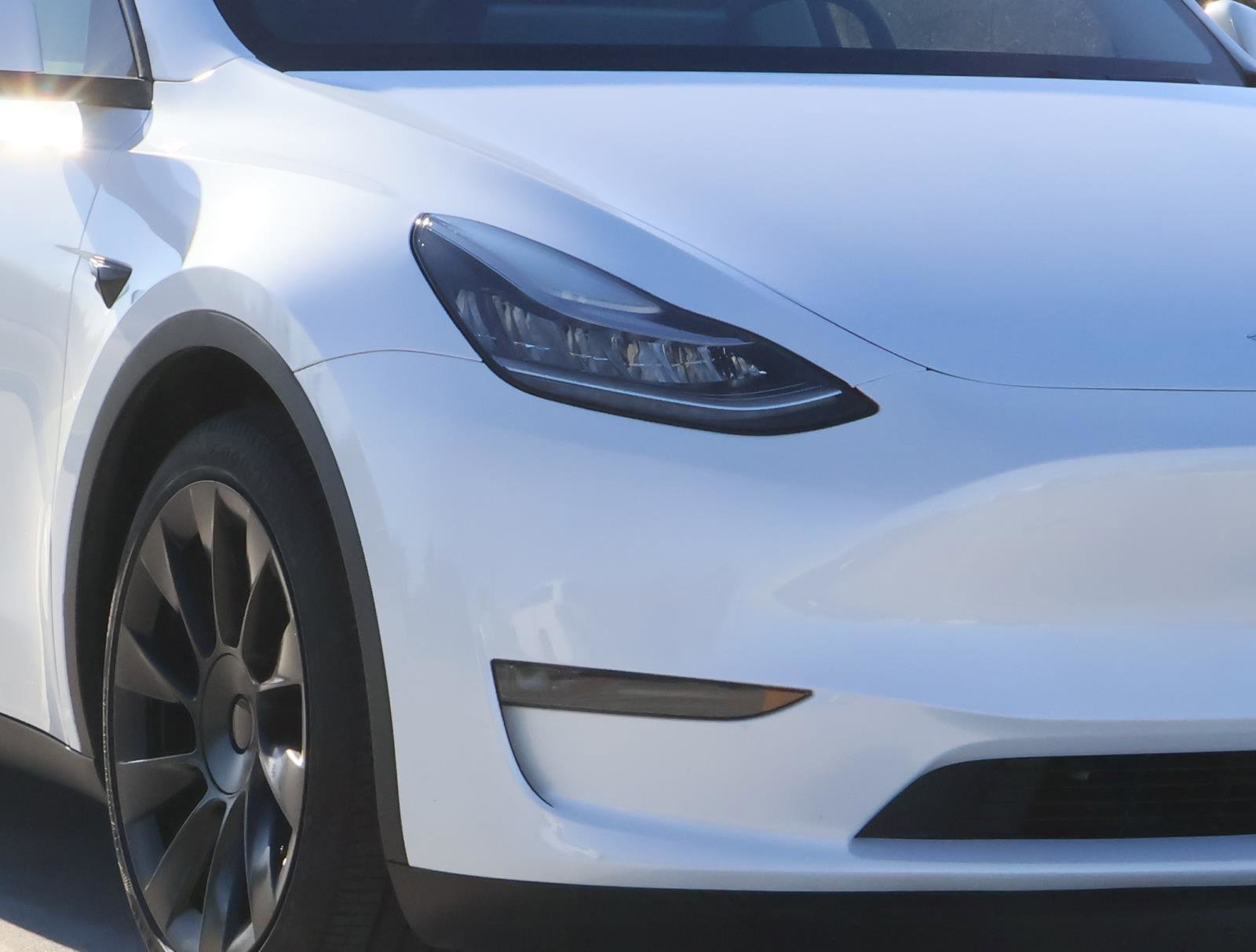Used 2023 Tesla Model Y Long Range image 7
