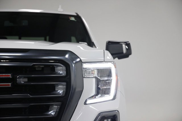 Used 2020 GMC Sierra 1500 AT4 w/ AT4 Premium Package AWD/4WD image 3