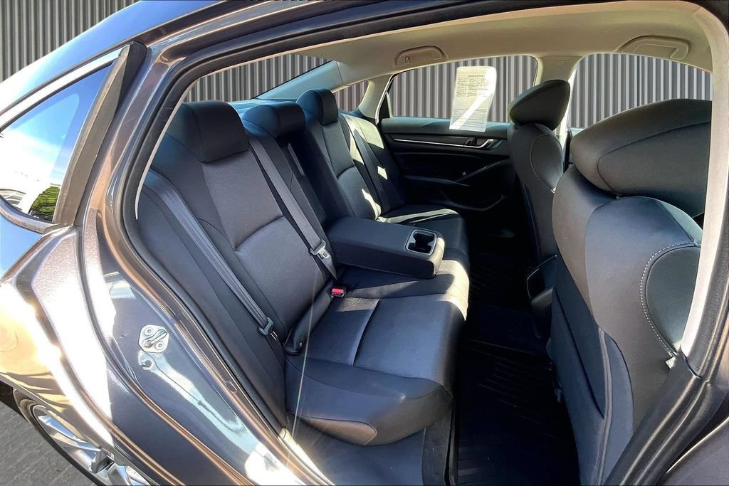 Used 2018 Honda Accord LX image 27