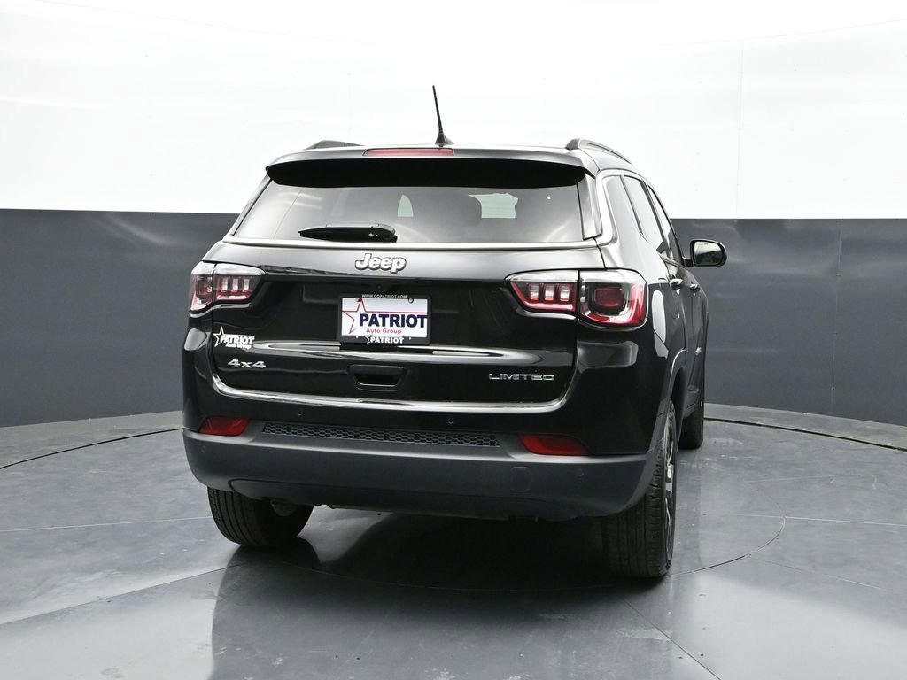 Used 2025 Jeep Compass Limited AWD/4WD image 2