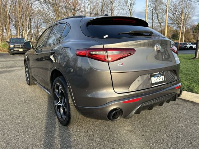 Used 2023 Alfa Romeo Stelvio Veloce image 6