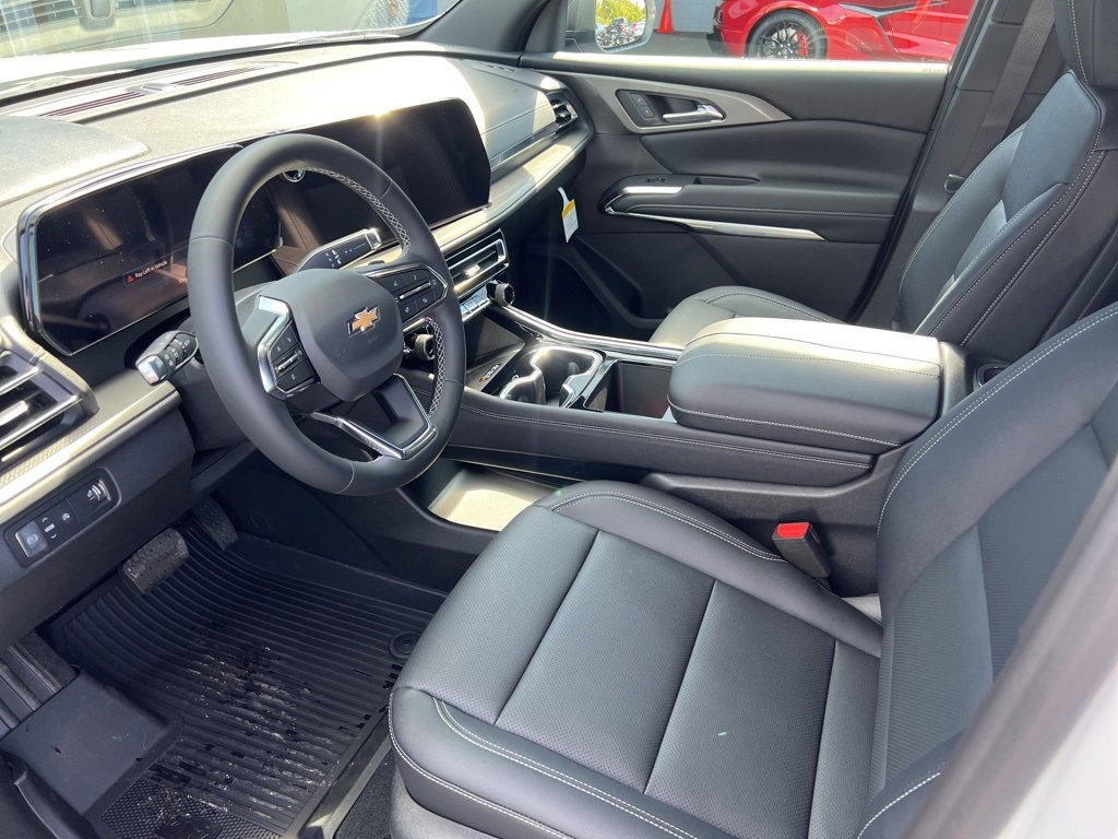 New 2026 Chevrolet Traverse LT w/ LPO, Floor Liner Package image 13