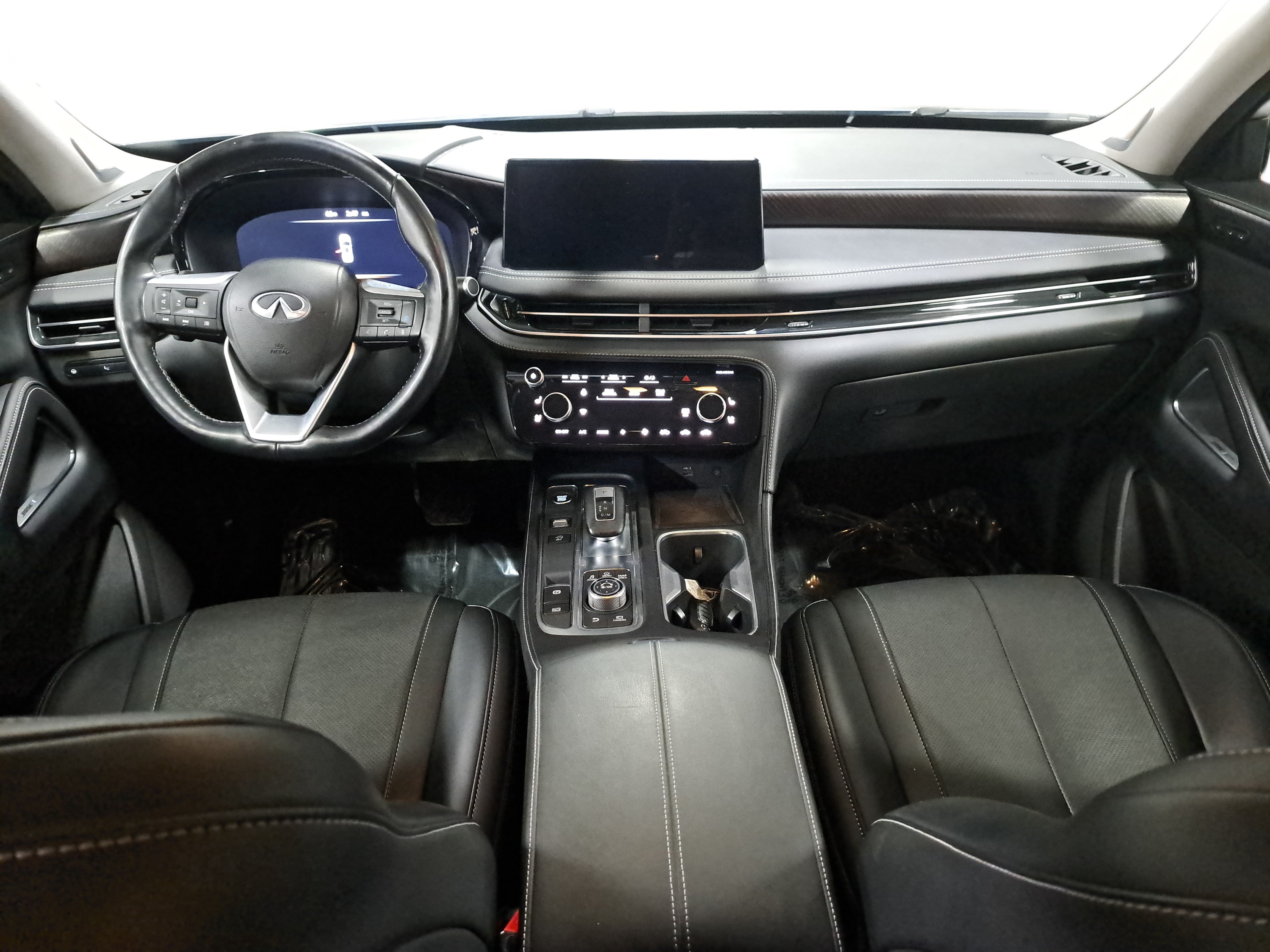 Used 2023 INFINITI QX60 Sensory w/ Vision Package AWD/4WD image 9