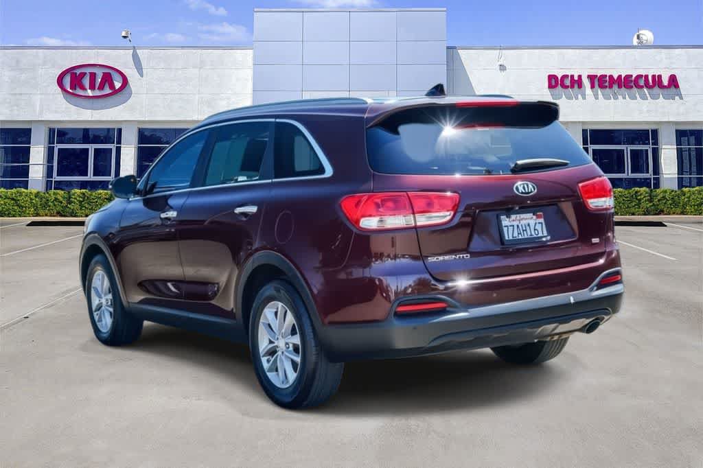 Used 2017 Kia Sorento FWD w/ LX Convenience Package image 6