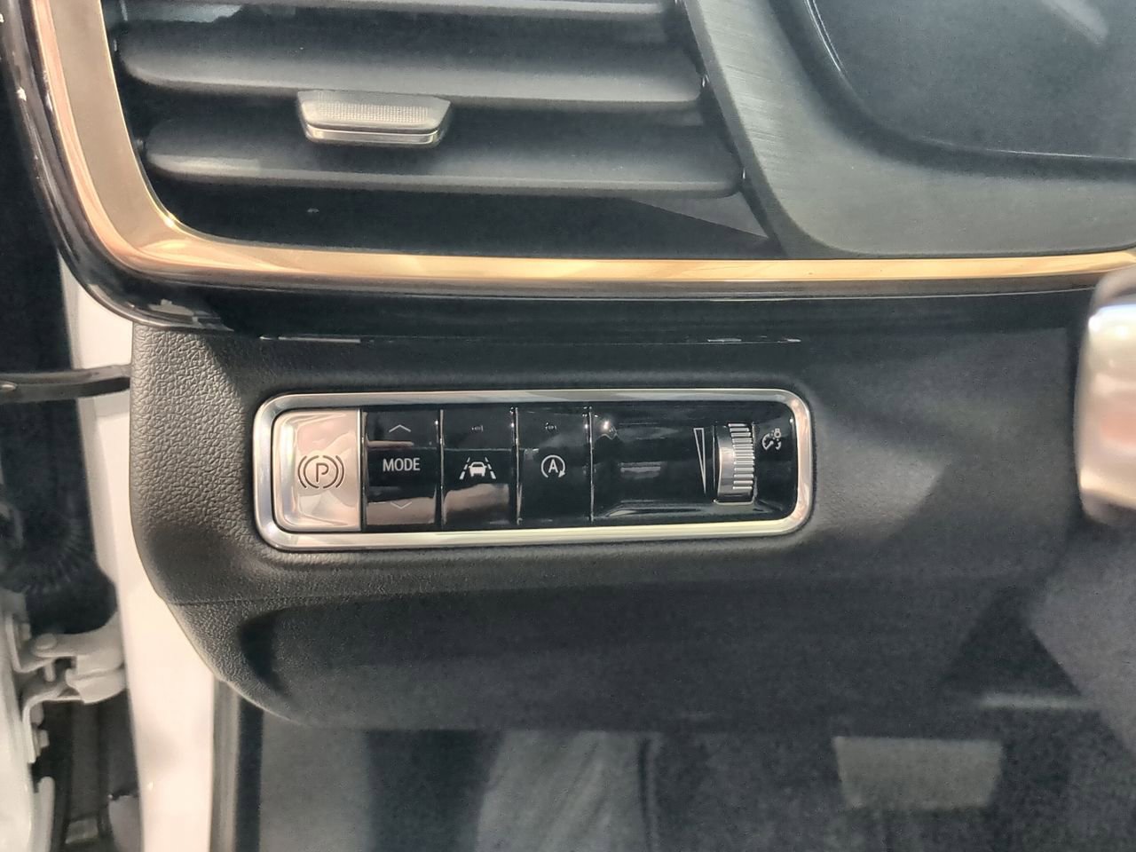 Used 2025 Buick Envision Avenir AWD/4WD image 17