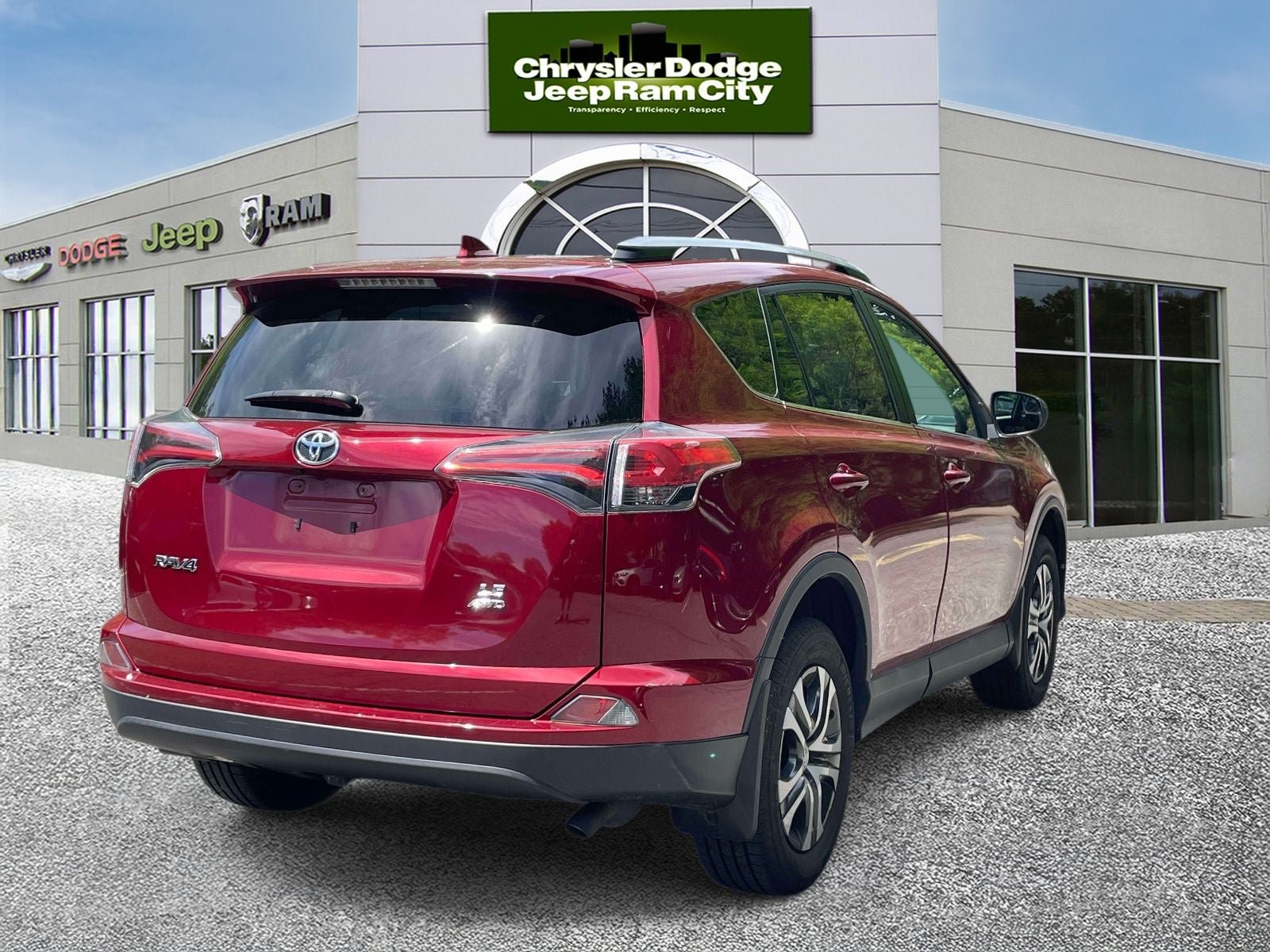 Used 2018 Toyota RAV4 LE w/ All Weather Liner Package AWD/4WD image 6