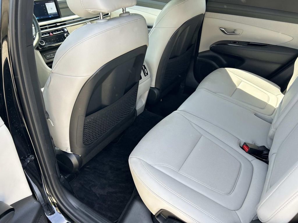 Certified 2025 Hyundai Tucson Limited AWD/4WD image 21