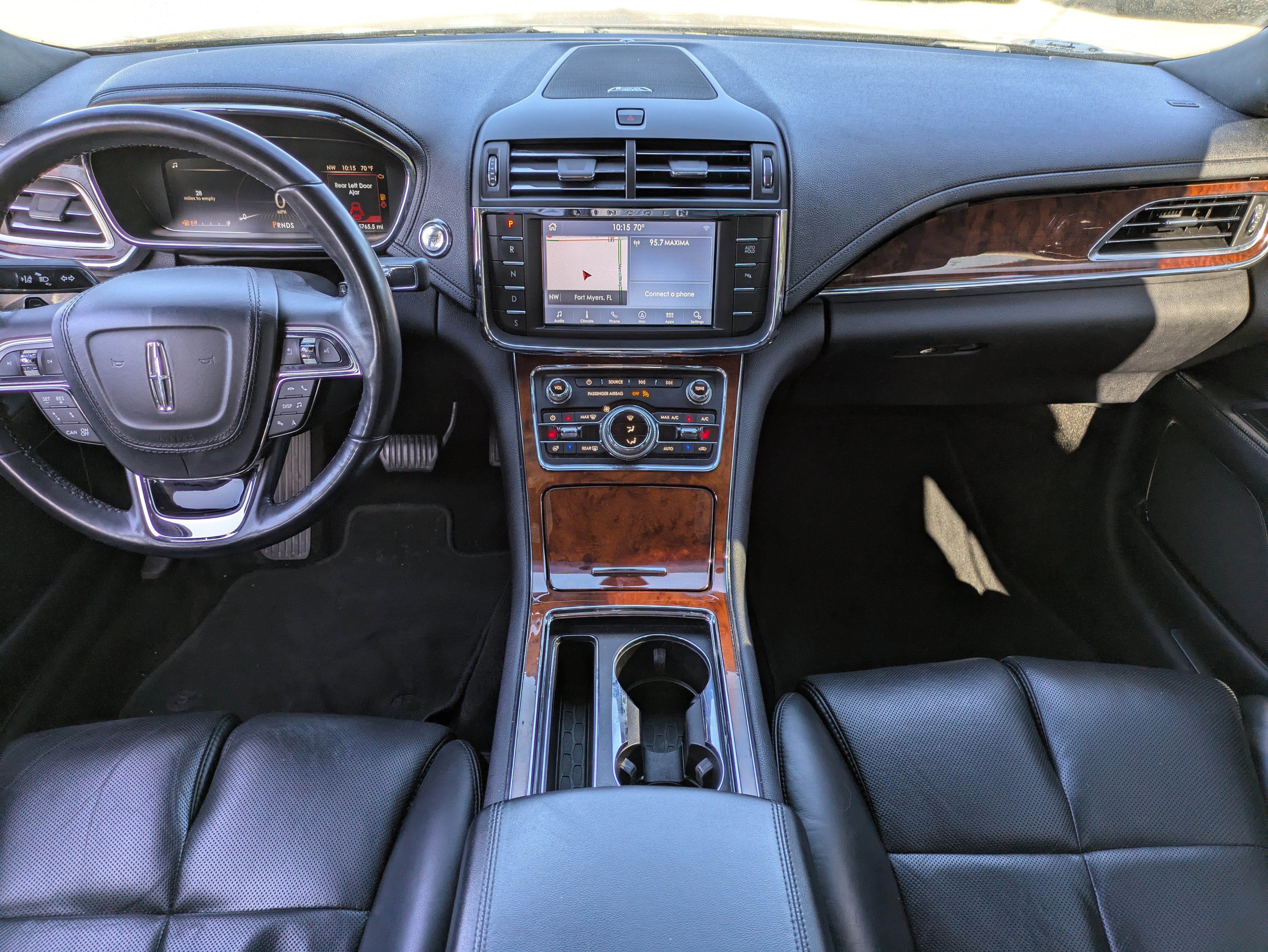 Used 2020 Lincoln Continental AWD w/ Premium Package image 15