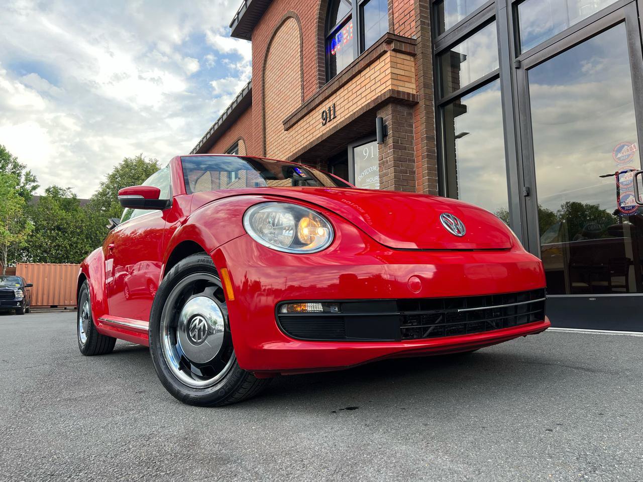 Used 2013 Volkswagen Beetle 2.5 FWD image 34