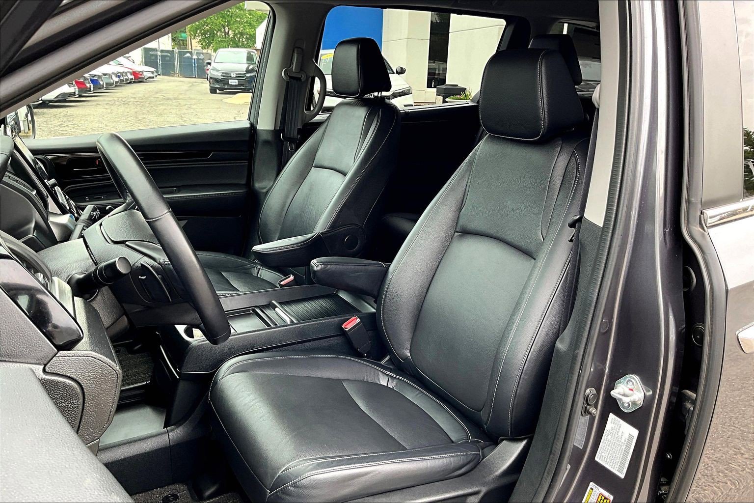 Used 2023 Honda Odyssey Touring image 27