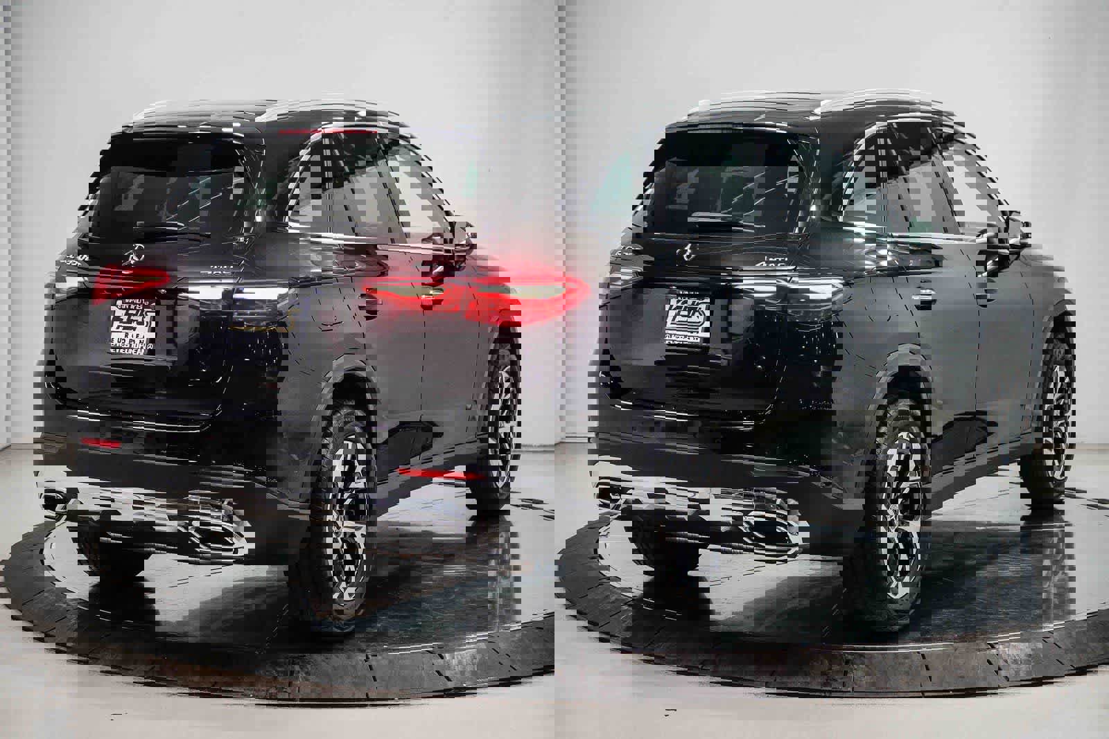 Certified 2025 Mercedes-Benz GLC 350e 4MATIC image 4