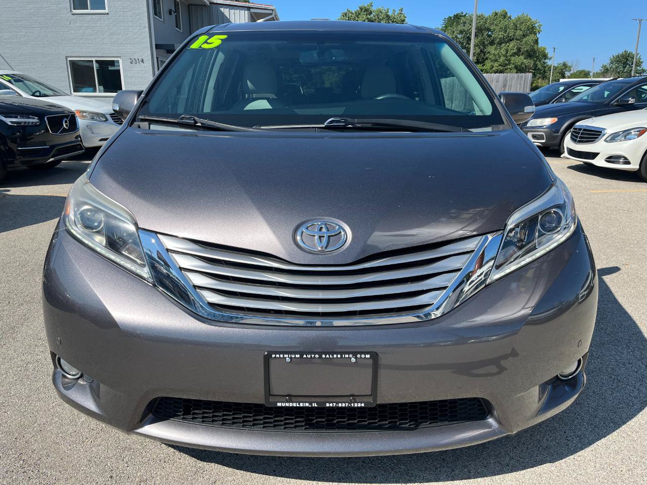 Used 2015 Toyota Sienna Limited FWD image 8
