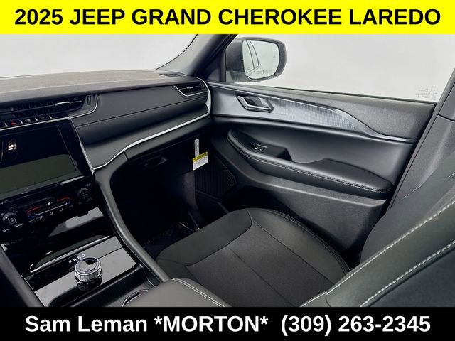 New 2025 Jeep Grand Cherokee Laredo image 22