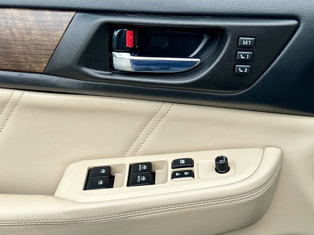 Used 2018 Subaru Outback 2.5i Limited AWD/4WD image 22