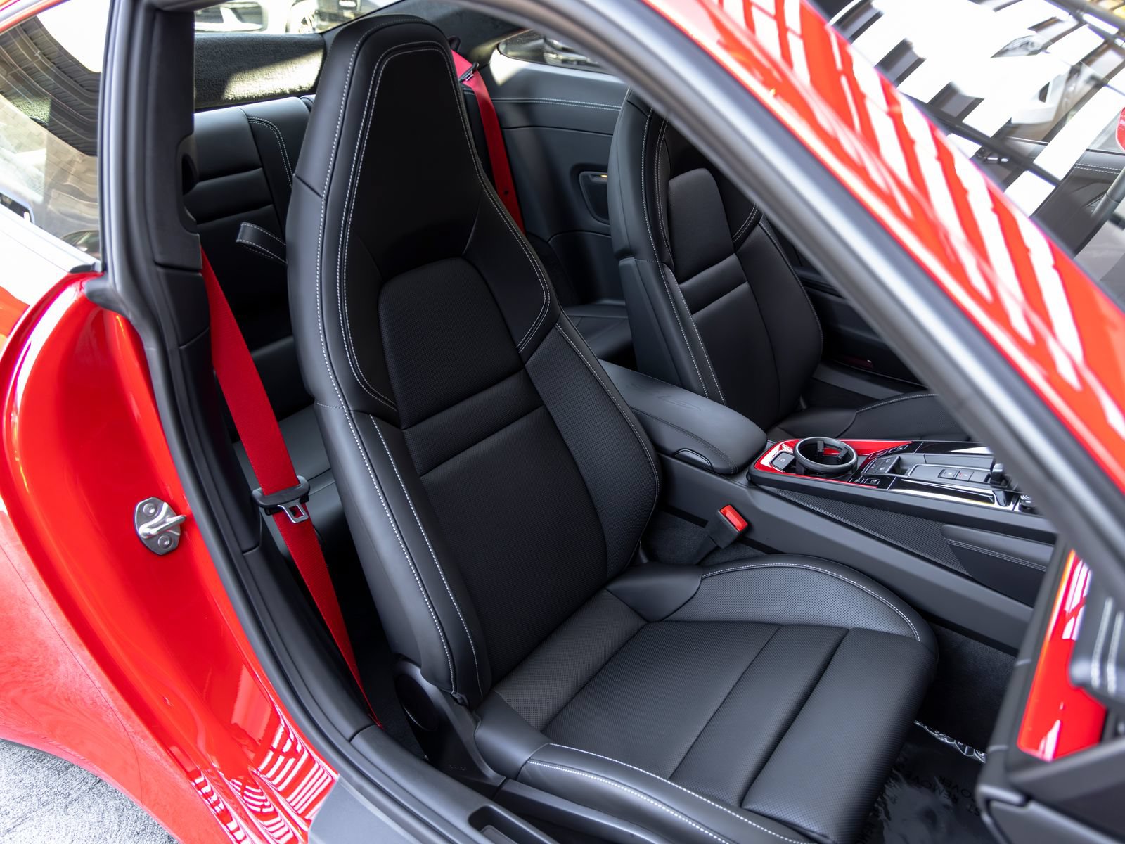 Certified 2026 Porsche 911 Carrera GTS RWD image 51