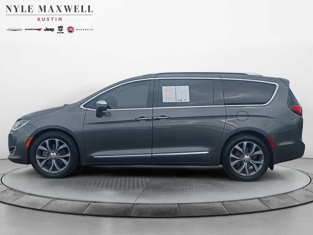 Used 2017 Chrysler Pacifica Limited image 13