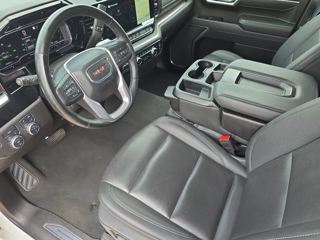 Used 2025 GMC Sierra 1500 SLT AWD/4WD image 17