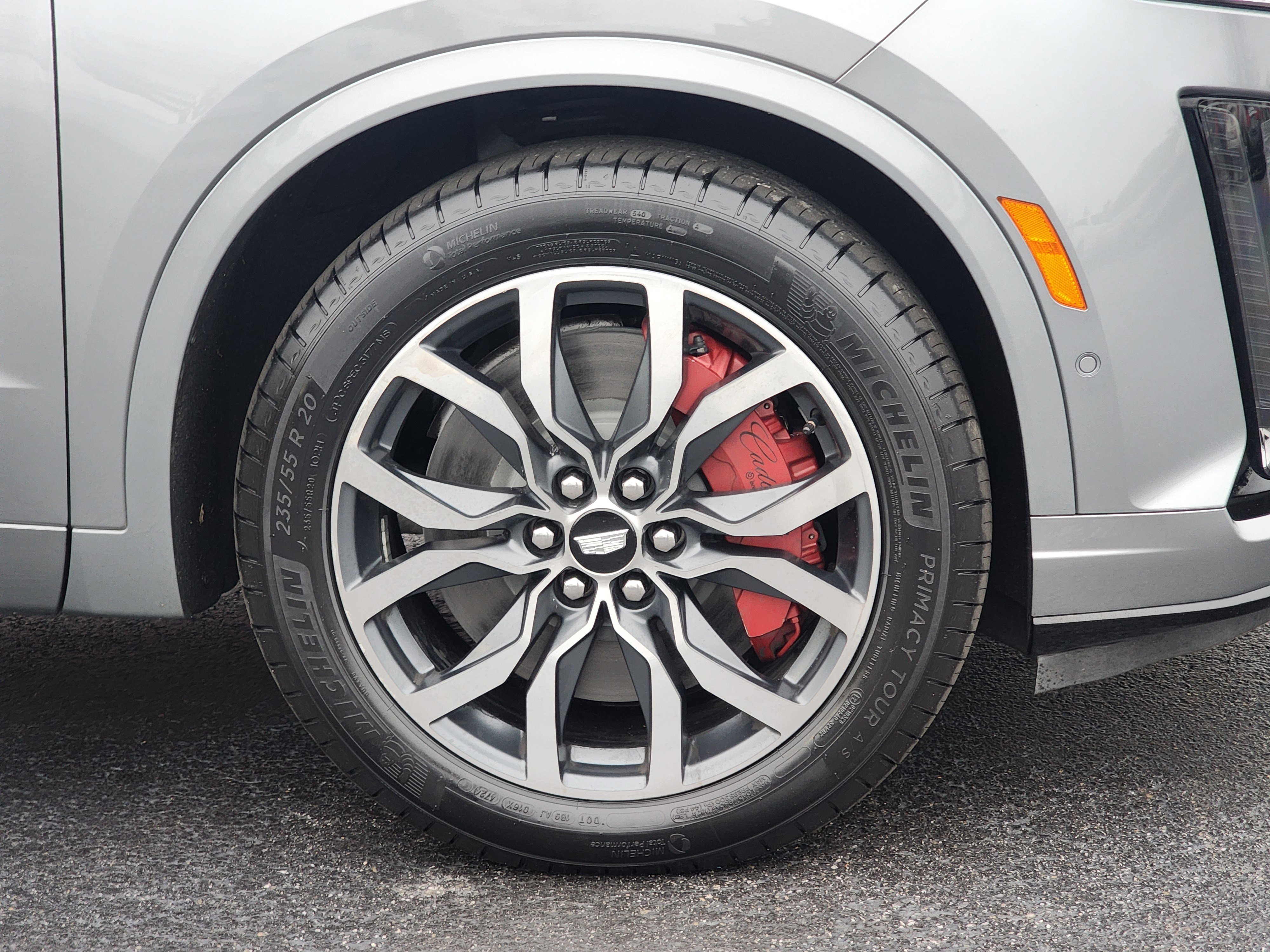 Used 2023 Cadillac XT6 Sport w/ Platinum Package image 7