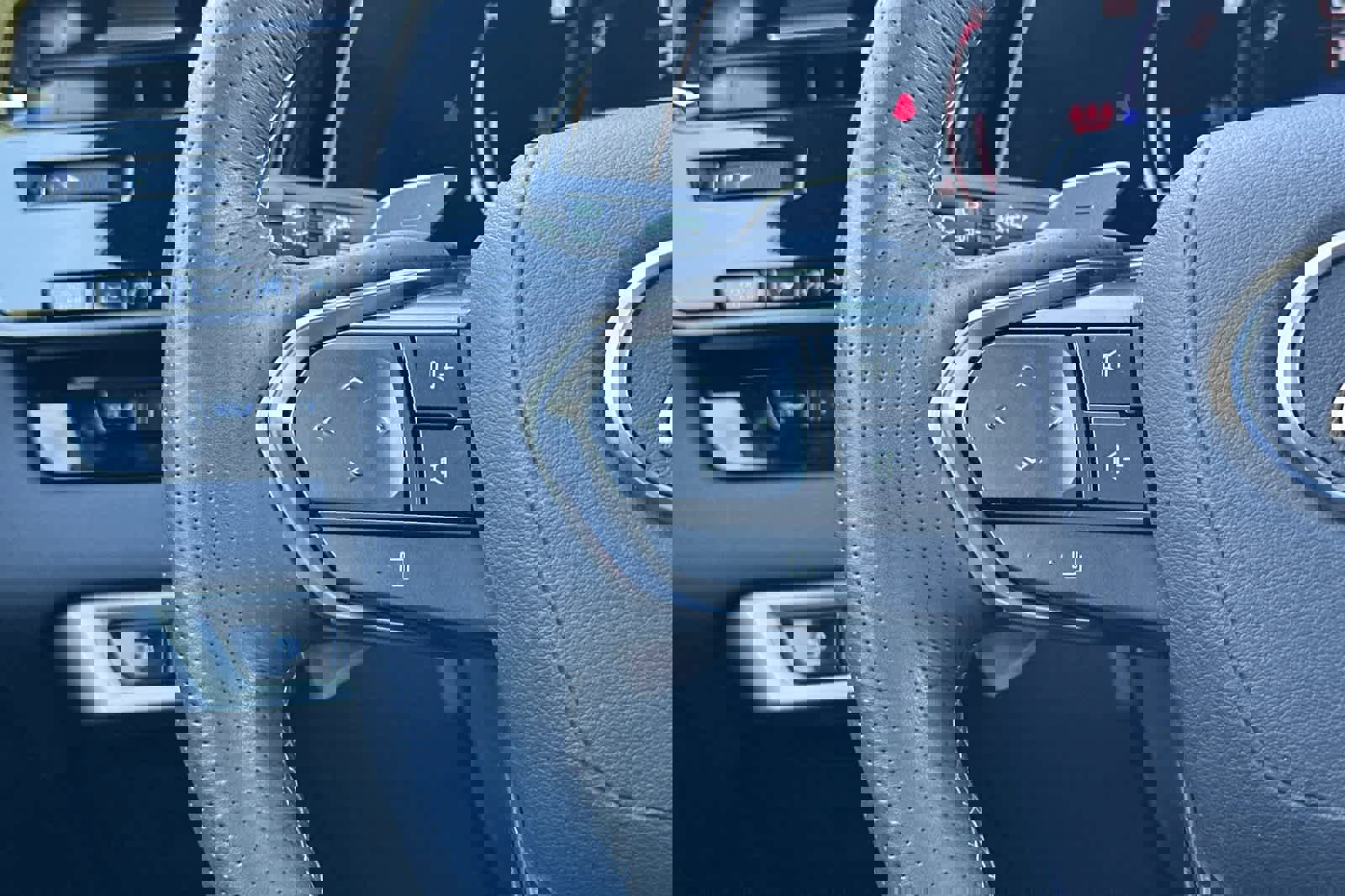 Used 2023 Lexus RX 500h F Sport image 26