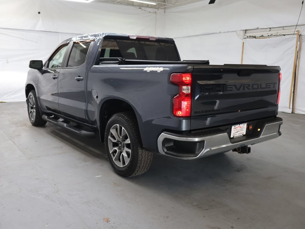 Used 2022 Chevrolet Silverado 1500 LT AWD/4WD image 5
