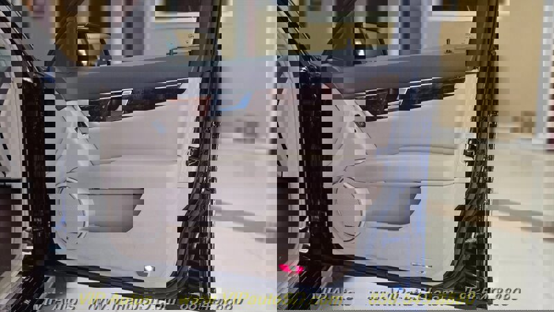 Used 2013 Mercedes-Benz C 250 Sedan image 18