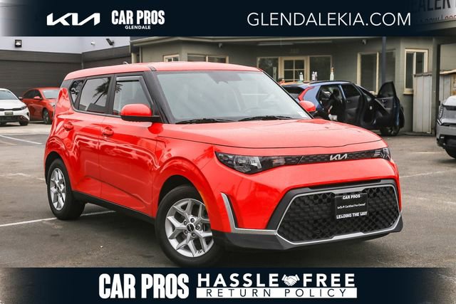 Certified 2023 Kia Soul LX w/ LX Technology Package image 1