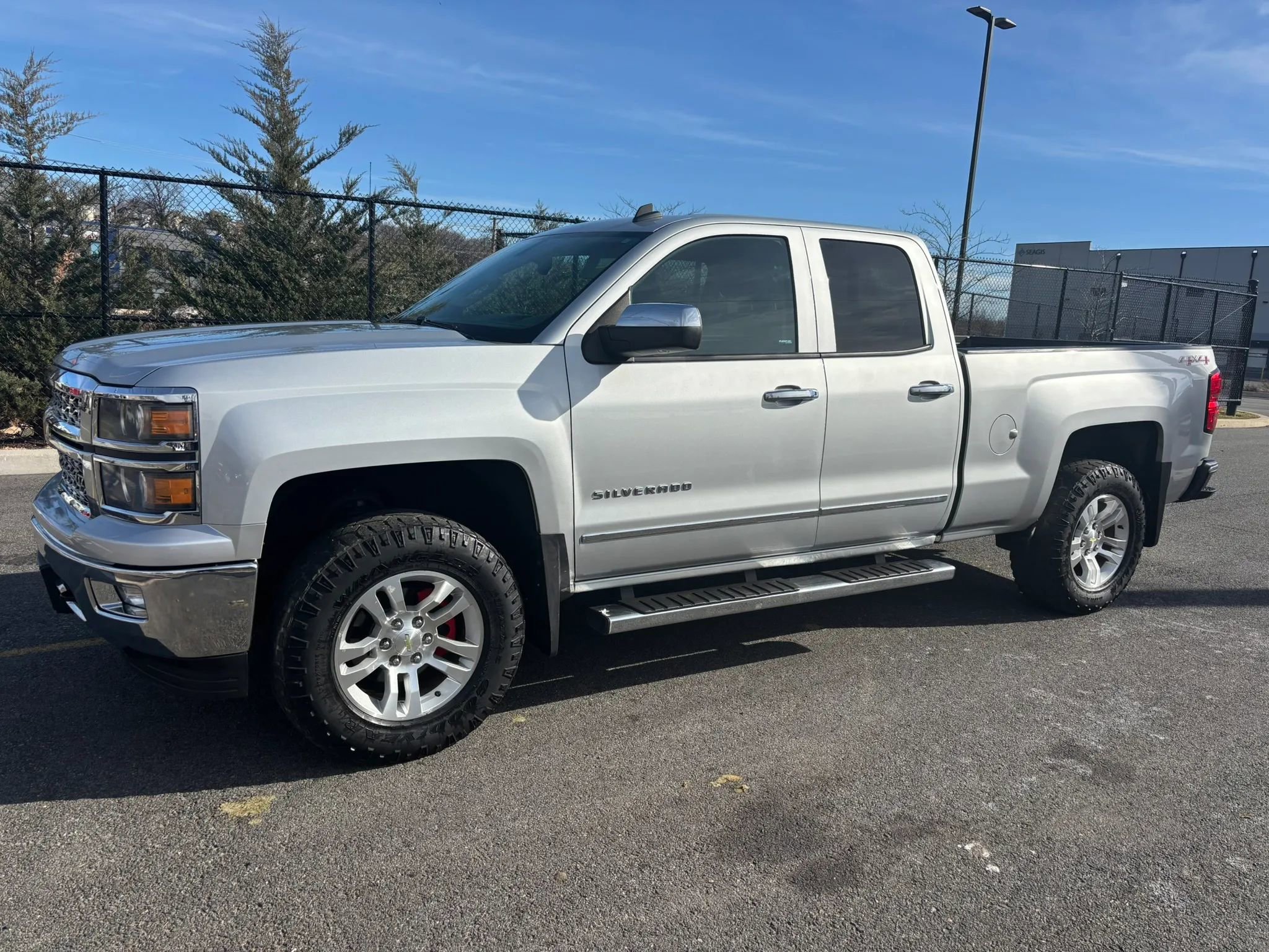 Used 2014 Chevrolet Silverado 1500 LTZ image 2