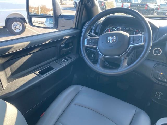 New 2026 RAM 2500 Tradesman w/ Chrome Appearance Group AWD/4WD image 32