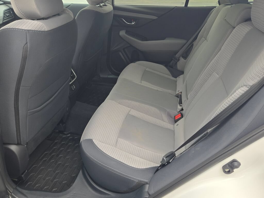 Certified 2025 Subaru Outback Premium AWD/4WD image 16