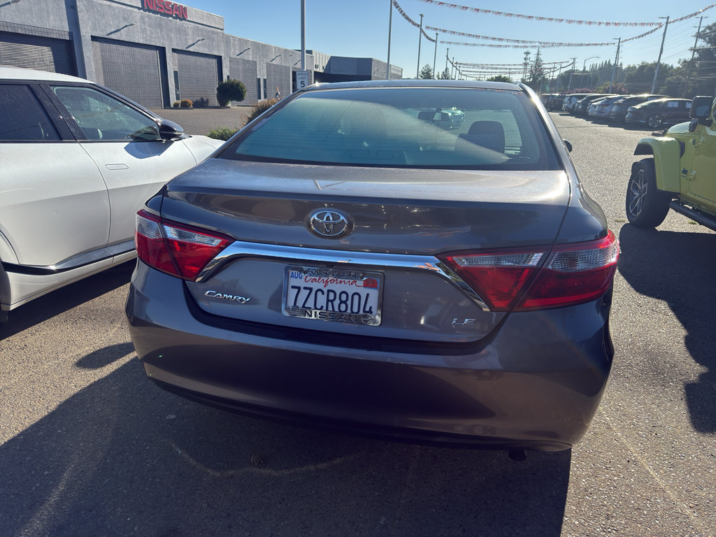 Used 2017 Toyota Camry LE FWD image 6