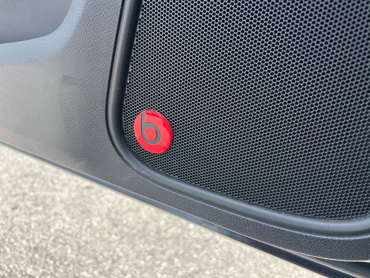 Used 2013 Chrysler 300 C w/ Beats Audio Group RWD image 26