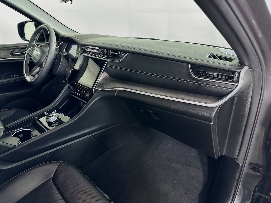 Certified 2024 Jeep Grand Cherokee L Limited w/ Luxury Tech Group II image 43