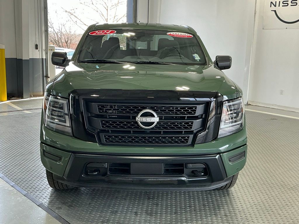Used 2024 Nissan Titan SV w/ SV Bronze Edition Package image 16