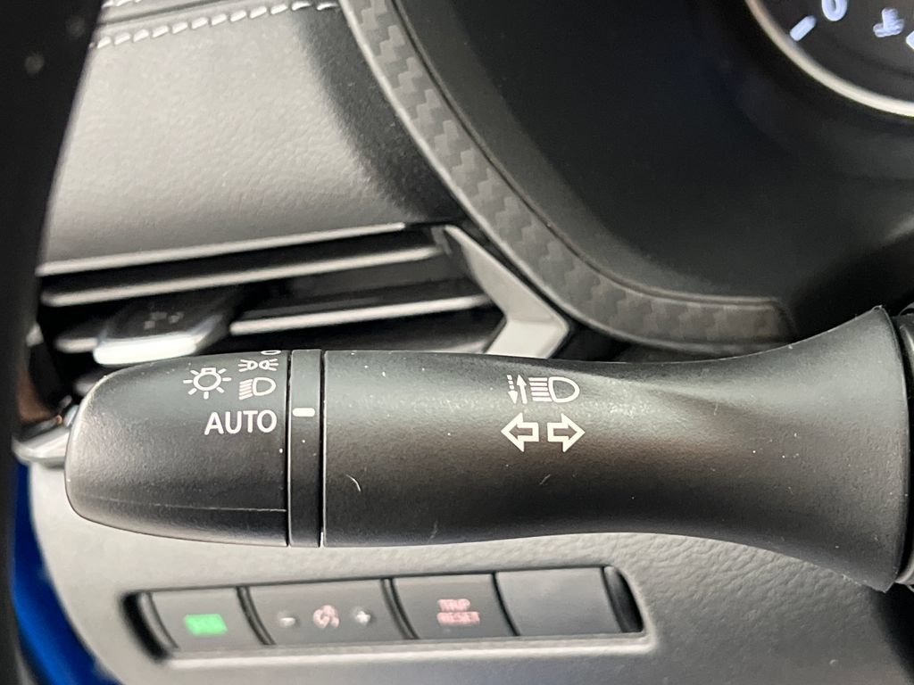 Used 2025 Nissan Sentra SV FWD image 47