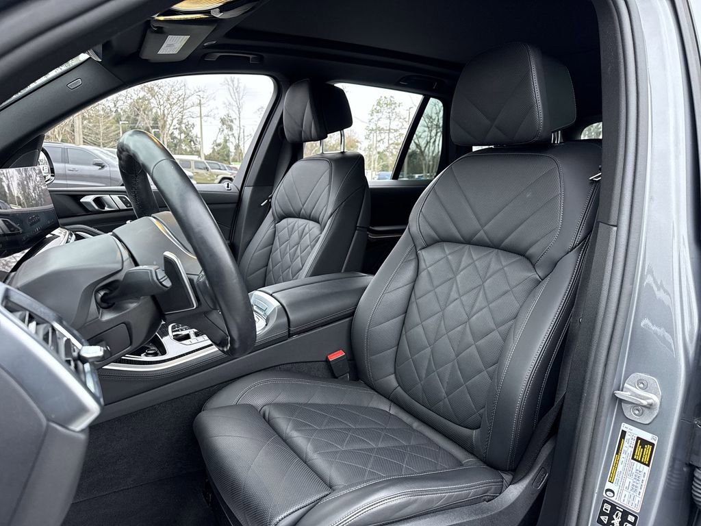 Used 2025 BMW X5 xDrive40i image 11