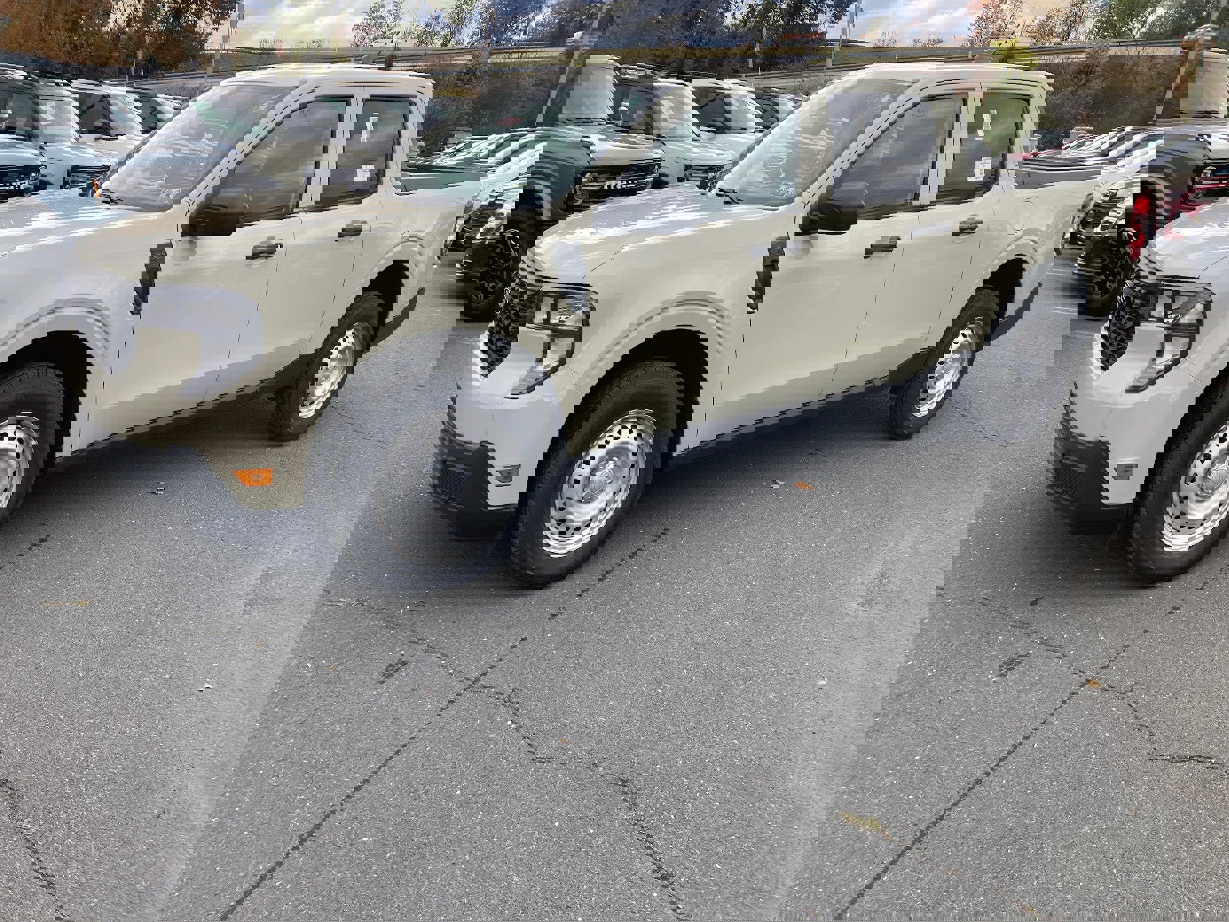 New 2025 Ford Maverick XL