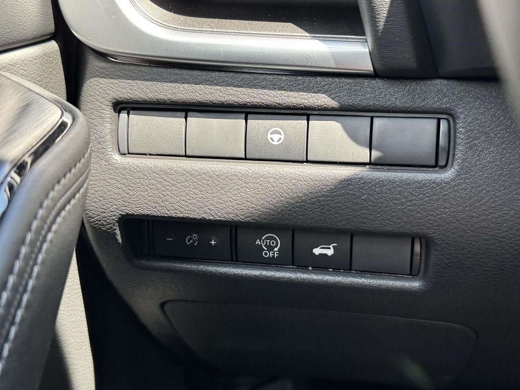 New 2026 Nissan Rogue Dark Armor AWD/4WD image 25