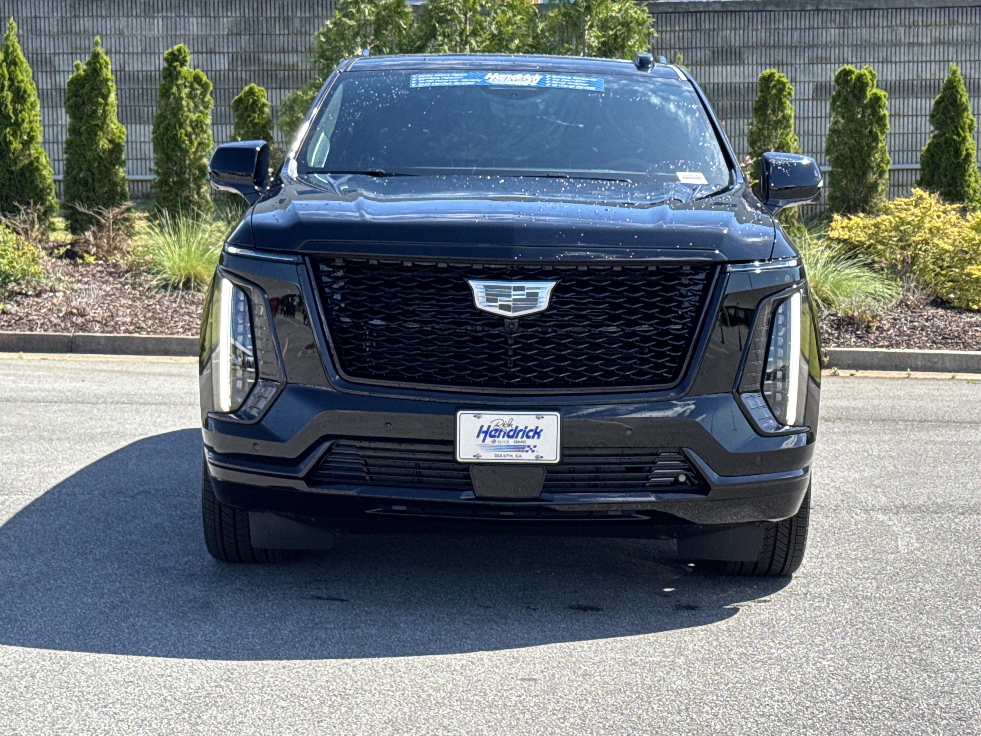 Used 2025 Cadillac Escalade Sport Platinum w/ LPO, ONYX Package image 3