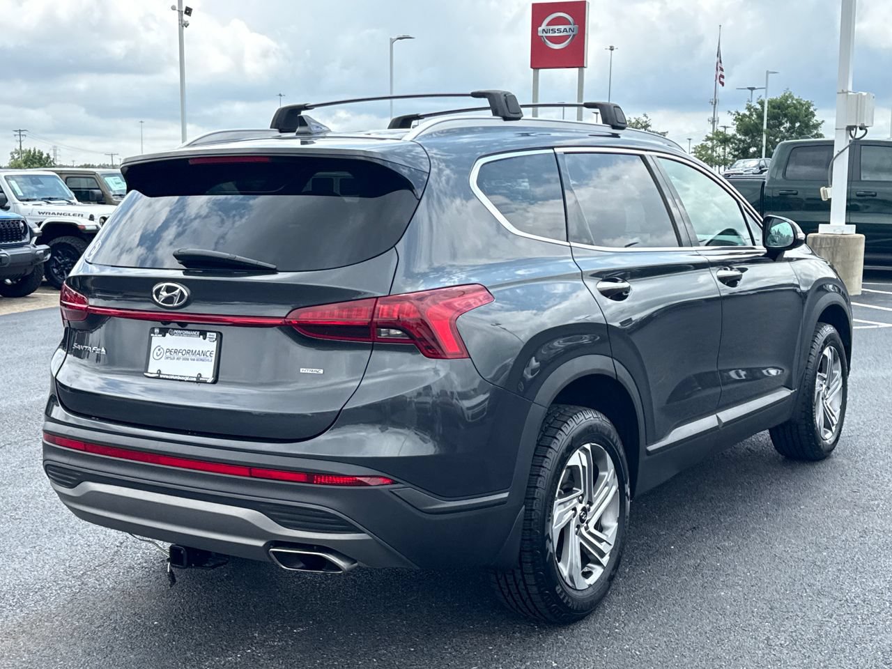Used 2023 Hyundai Santa Fe SEL AWD/4WD image 3