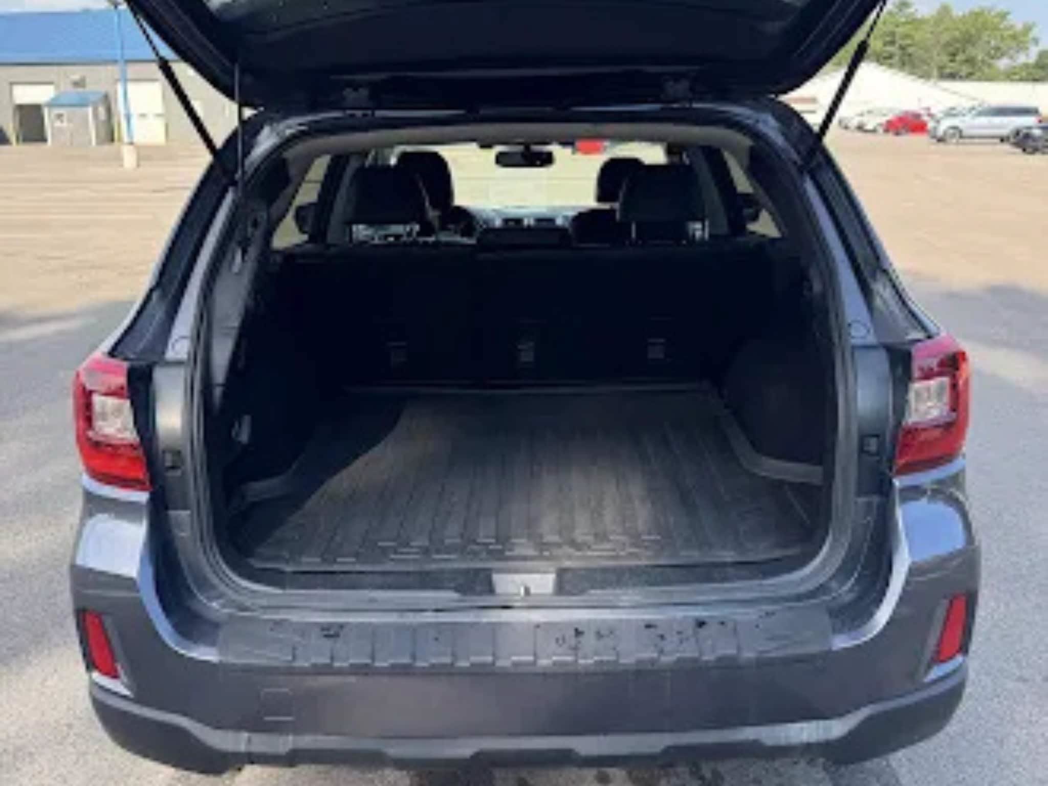 Used 2016 Subaru Outback 3.6R Limited AWD/4WD image 14